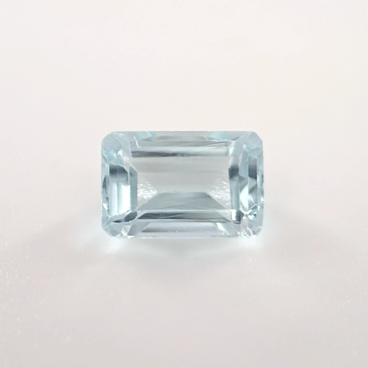 Aquamarine Emerald Cut 0.62 Ct – Light Icy Blue Natural Beryl