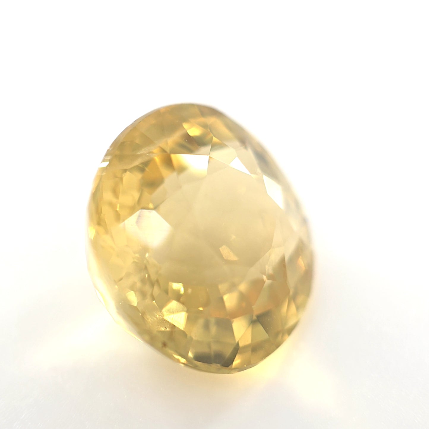 Yellow Apatite Oval Cut 9.08 Ct – Light Golden Yellow Natural Apatite