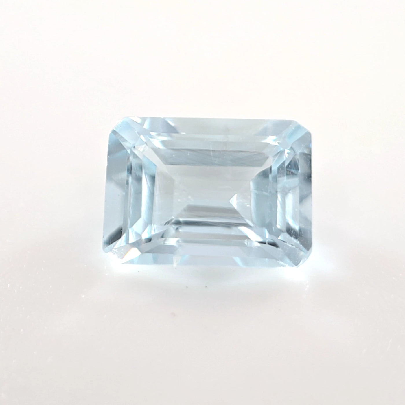 Aquamarine Emerald Cut 0.98 Ct – Light Icy Blue Natural Beryl
