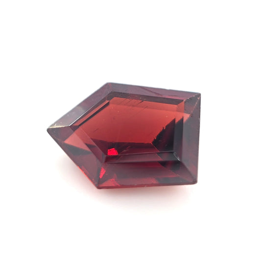 Garnet Shield Step Cut 2.15 Ct – Deep Wine Red Natural Garnet