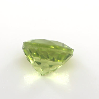 Peridot Round Cut 0.84 Ct – Lime Green Natural Peridot