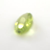 Peridot Oval Cut 0.76 Ct – Lime Green Natural Peridot
