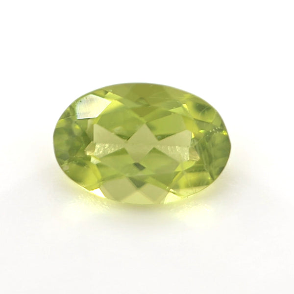 Peridot Oval Cut 0.62 Ct – Lime Green Natural Peridot