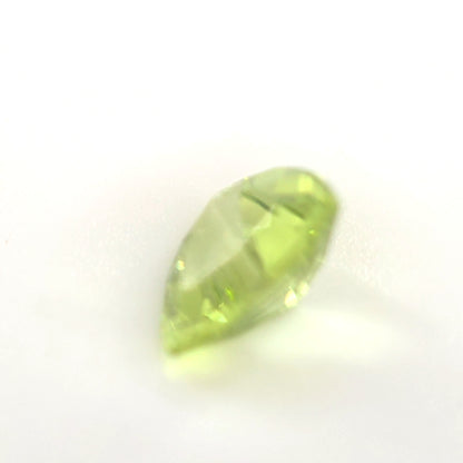 Peridot 0.71 Ct Trillion Cut – Bright Yellow-Green Loose Peridot