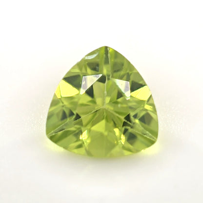 Peridot 0.74 Ct Trillion Cut – Bright Yellow-Green Loose Peridot