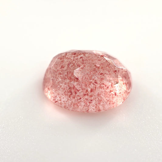 4.37 Ct Strawberry Quartz Oval Cut – Light Pink with Red