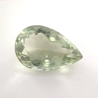6.64 Ct Quartz Pear Cut – Light Green