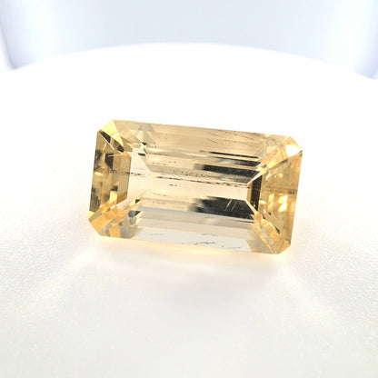 Scapolite Emerald Cut 8.73 Ct – Soft Golden Champagne Scapolite