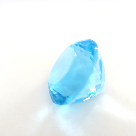 9.92 Ct Blue Topaz Round Checkerboard Cut – Bright Sky Blue