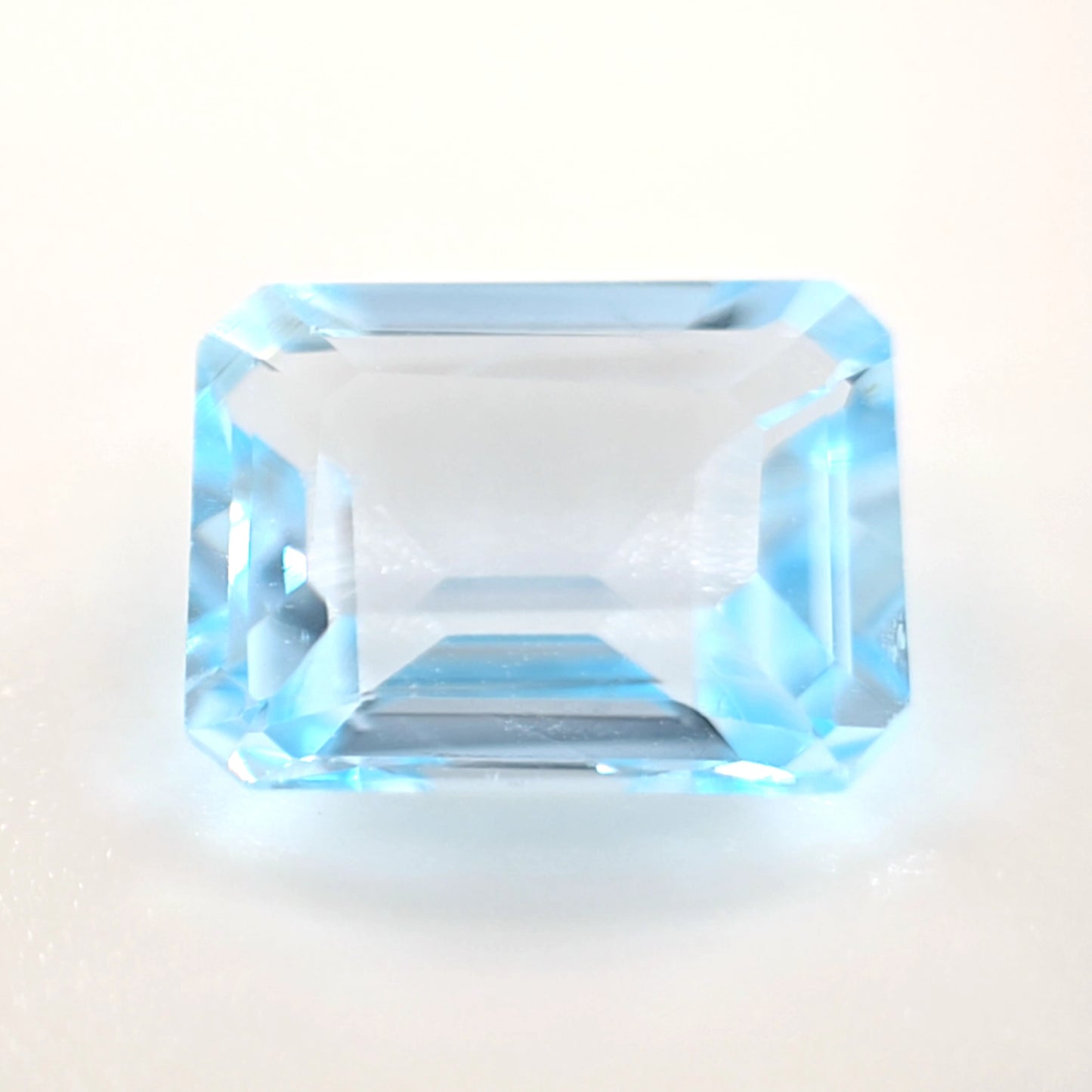 2.00 Ct Light Blue Topaz Emerald Cut – Icy Sky Blue