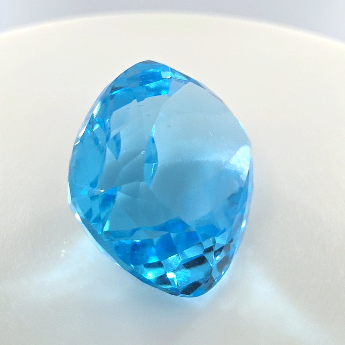 Swiss Blue Topaz Cushion Cut 20.30 Ct – Vivid Electric Blue Topaz