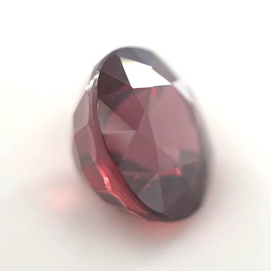 3.26 Ct Red Zircon Round Cut – Deep Reddish Brown