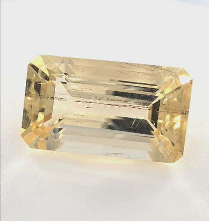 Scapolite Emerald Cut 8.73 Ct – Soft Golden Champagne Scapolite