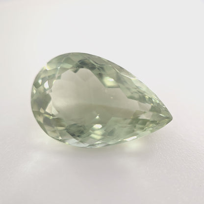 6.64 Ct Quartz Pear Cut – Light Green